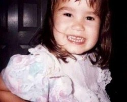  Não zoue a pessoa por ela ser diferente de você. Ela pode crescer e se tornar alguém melhor que você.(†) 