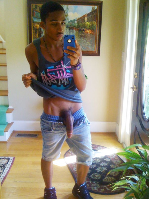 swaggtoloud:  theblackclarkkent:  swagmania:  SwagRight  SexyLilDude!  It’s my