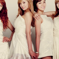 nana-pudding:  9 favorite pictures: Nana and Lizzy || requested by kuamin 
