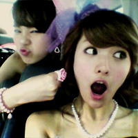 nana-pudding:  9 favorite pictures: Nana and Lizzy || requested by kuamin 