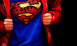 tatiialmeidaa:  Eu não sou nenhum super-herói,