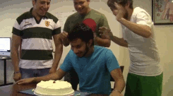 desglazeado:  laly096:  werevertumorro “fiesta de cumpleanos” video  hahaha