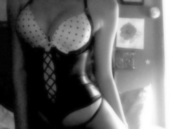 whenthesongends:  I had to remind myself I was still hot, corset ;D 
