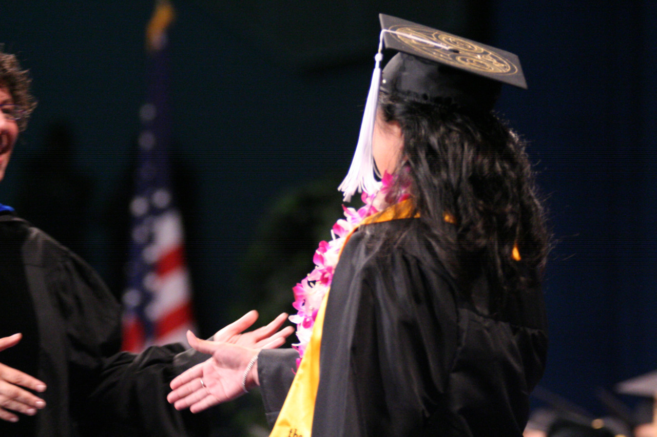 plenty-of-paper:  University Graduation Cap, 2011: Whovian style. A step-by-step