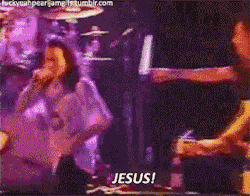 best-of-pearl-jam:  Ed’s reaction to a