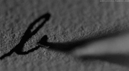 gabrielcezar:  Palavras bonitas, se tornam descartáveis perto de atitudes estúpidas.   Bob Marley 