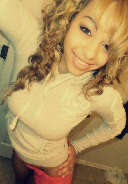 ilovewomenido:  Shop 21 Shades - http://www.21-shades.com/ Download “I Go So Hard”