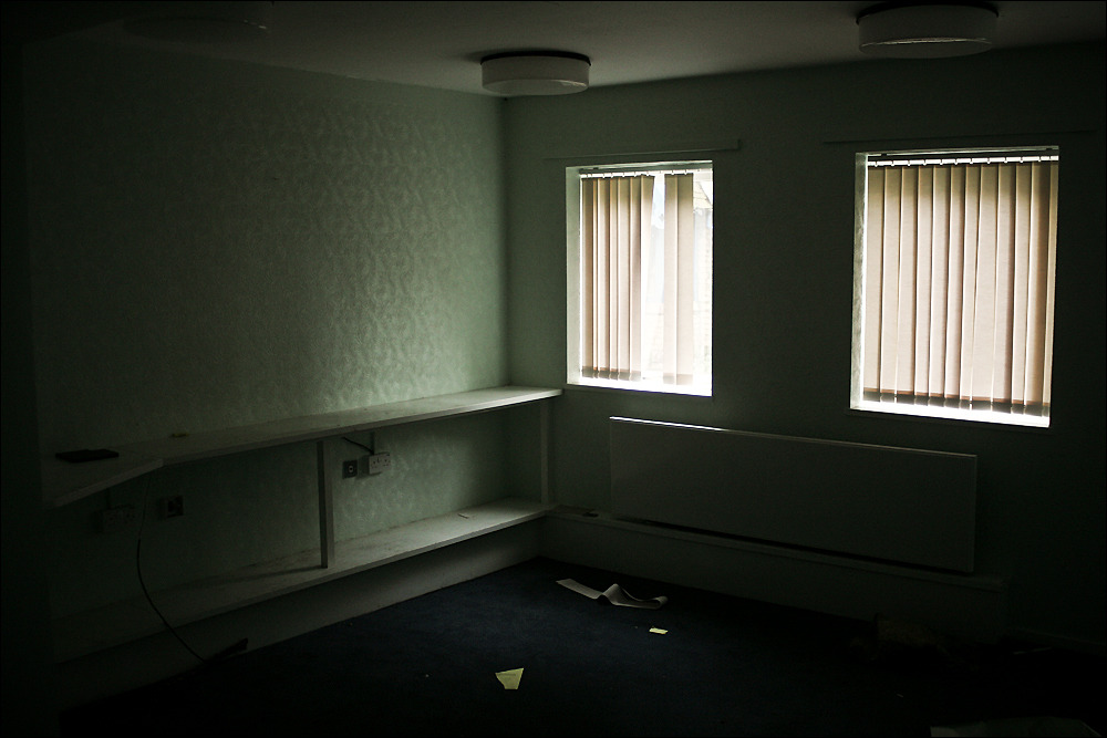 blackxlist:  Bryn Seiont Hospital: Urbex 
