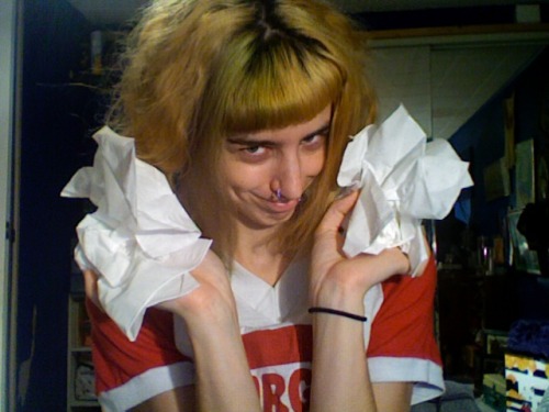 disgustinghuman:  all the kleenex belongs to me  I creep on Sheena so hard via the Tumblr but It&rsq