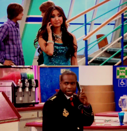 Chocolatepuddingdiaries:  Mr. Moseby : Keep In Touch, Okay? London : Don’t Worry