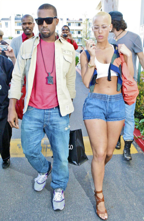 lemme-holla-at-you:  Kanye West & Amber adult photos