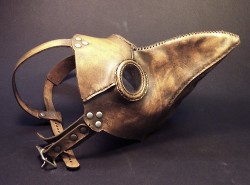 z-queen:  undeadlife:  Mask worn by plague