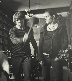 accioloveronhermione:  lightningshapedscar:   I just can’t give five reasons why I ship them. It’s really too hard. I love them because they are friends since the beginning, they are best friends. I love them because they fight so many times, and