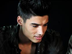 officialjulia:  Reblog if you think Siva