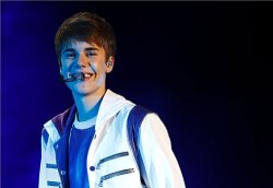 ivegothe-rocketpower:  15 de Octubre, Justin Bieber en Chile &lt;3