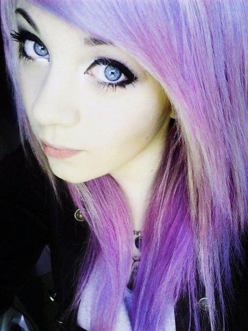 fuckyeahfantasyhair:  lilac hair 