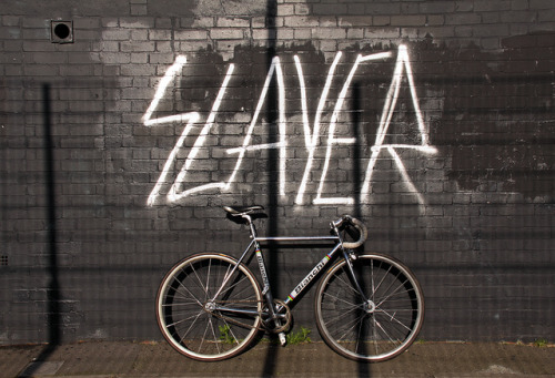 bikelot:  Slayer fixie by Alex_Pink on Flickr.