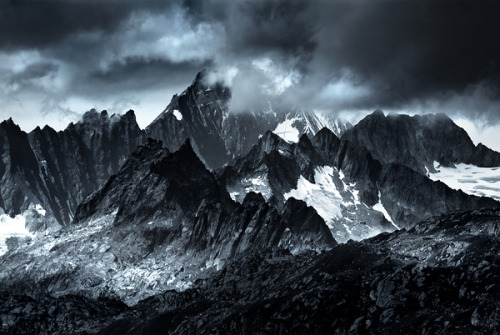 Monochromatic Alps |  Austria and Switzerland© Jakub Polomski