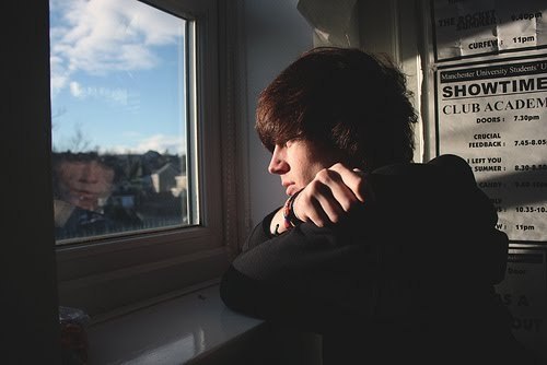 minhavidasemti:  E do nada, de uma maneira incontrolável, me pego pensando em voce 