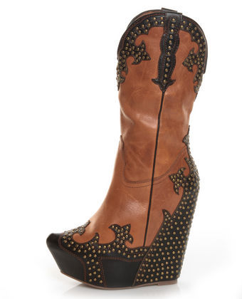 simply-jaz:Jeffery Campbell…Next shoe in  my collection. .Different but I love it! <3