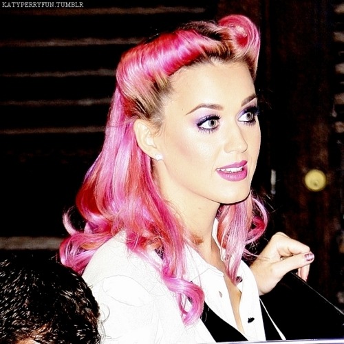 fuckyeahfantasyhair:  Katy Perry 