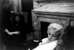 suicideblonde:  Marilyn Monroe in 1955 