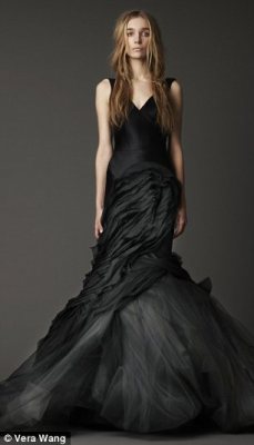 her-gh0st-in-the-fog:  thisisafreakshow:  littleluciefer:   Vera Wang’s new black wedding dress line. Absolutely gorgeous. Fall 2011  OF COURSE they would wait a whole year after I got married to come out with this line  well fuck.  um so who wants