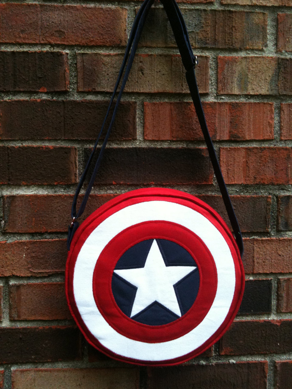 herochan:  Captain America Bag - by CreoNodo Measures about 12” in diameter and