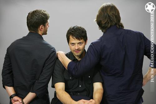 seiraporygon:  mishasminions:  deansdickfreckles:  thecapn:       I CAN’T. I CAN’T.