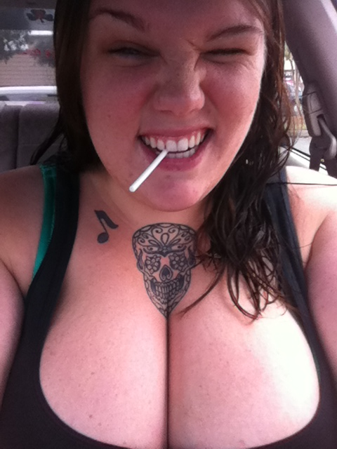 duvalsfinest:  lolli poplin   wish she was sucking my lolly,mmm,xxx.