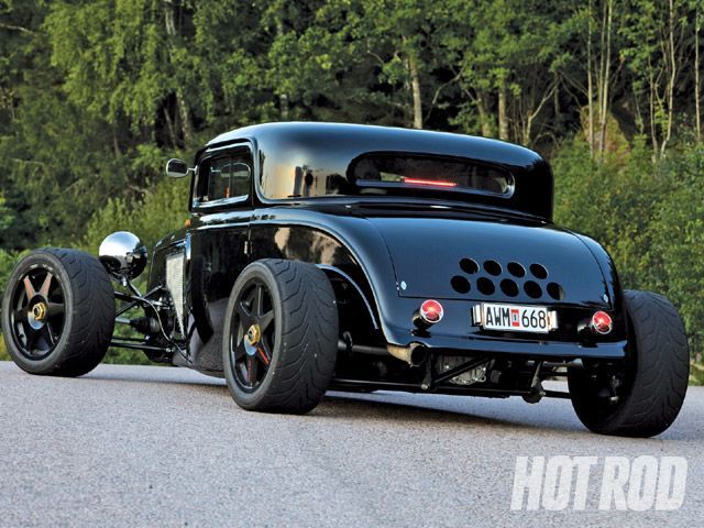 scoobiesandboobies:  classandcars:   jsnpbts:  All wheel drive ‘32 3 window coupe. 