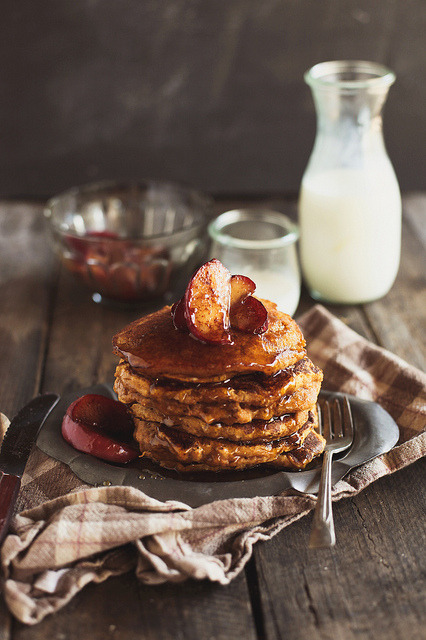 foodwhore:  Whole Grain Pumpkin Pancakes with Apple Maple Compote 