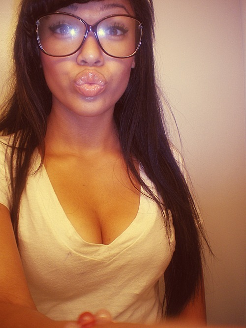 shesbombb:  shesbombb   Boobs