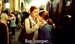 voldemortoutbitches:  #WEASLEY LOVEHANDLES 