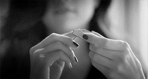 1amorpararecordar:  As vezes gostaria de poder rasgar, quebrar ou até mesmo queimar