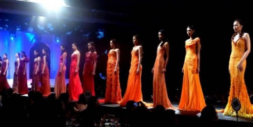  MICHAEL CINCO RED CROSS GALA SHOW  His Craftsmanship is truly one of a kind!!! 