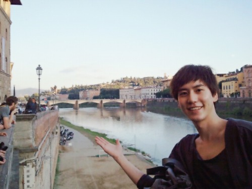 luluelf: SJ in Rome ^^