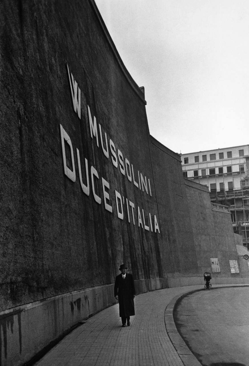 Rome photo by Carl Mydans for LIFE, 1940