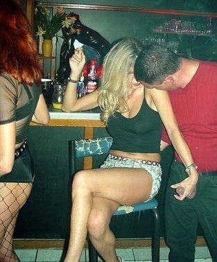 thesexualgourmet:  MILF bar handjob http://thesexualgourmet.tumblr.com/  Hotwife, MILF, & Shared-wife self-submissions welcomed 