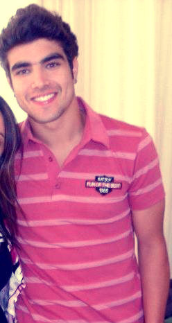   ” O melhor sorriso é aquele que você não consegue controlar.” Caio Castro ♥ 