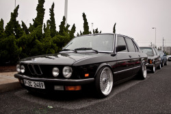 bmwfag:  1985zcar:  jpchiles:  jayzedpowered  Yee  before i knew it was 1jz’d it was my favorite e28.now its my favorite 5 series. 