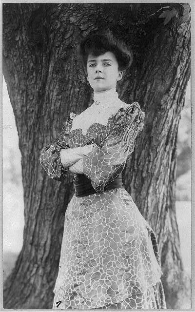 griffinsdunne:Alice Roosevelt Longworth (Teddy Roosevelt’s daughter from his first marriage) B. 1884