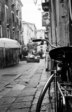  Bike in the street on Flickr. 