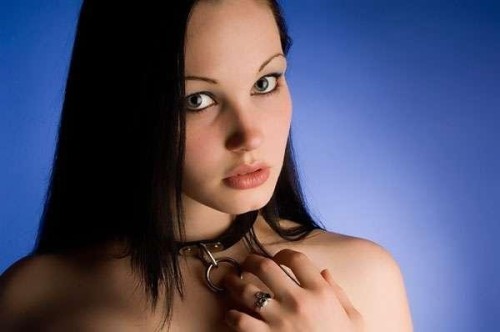 badgrrl:  ridiculouslybeautiful:  Submitted by badgrrl  leash goes where 