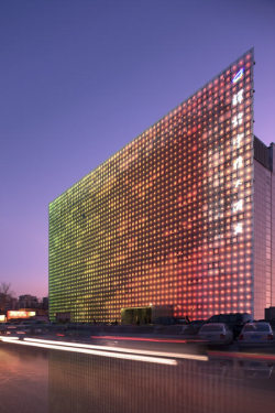 marysoul:  GreenPix Energy Media Wall, Beijing by SIMONE GIOSTRA &amp; PARTNERS. 