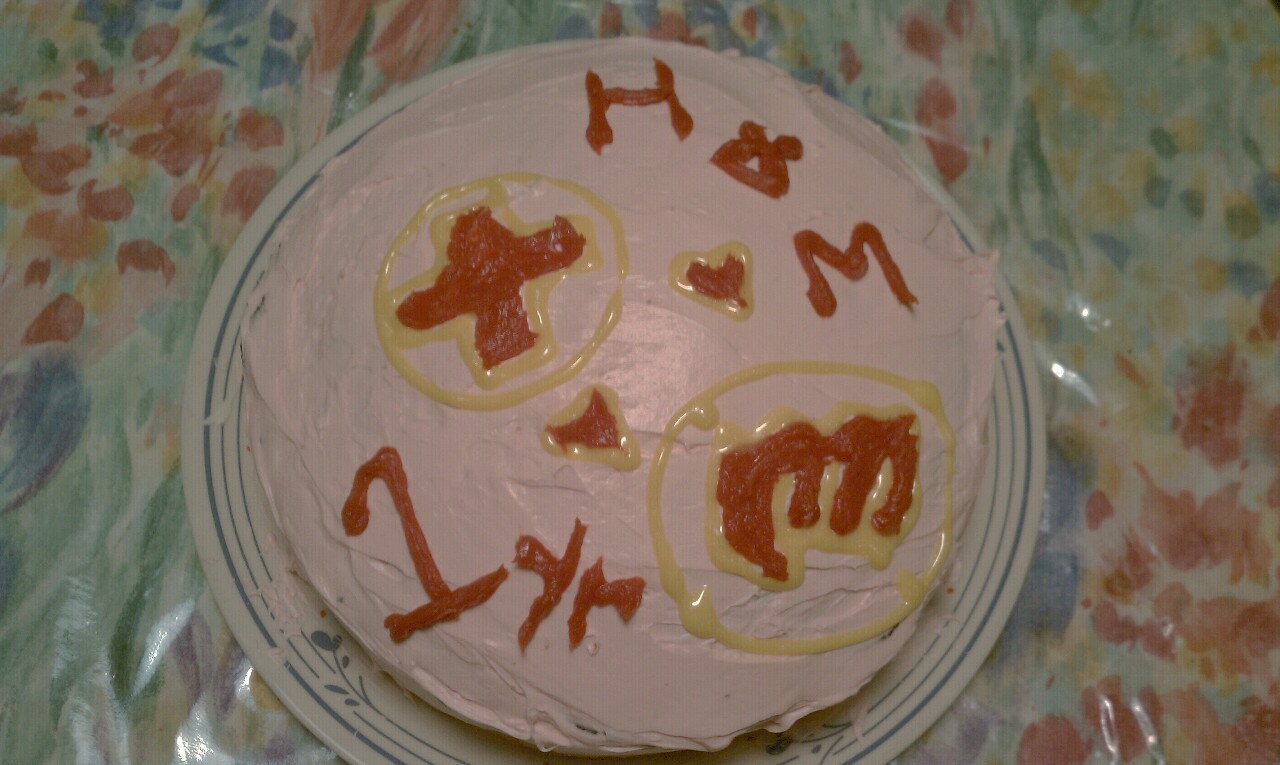 A closer look at our derptastic Heavy and Medic cake.