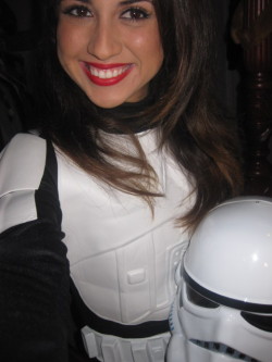 r2dee2:  Stormtrooper Dee ;)