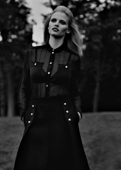 Lara Stone By Alasdair Mclellan For Vogue Paris November 2011