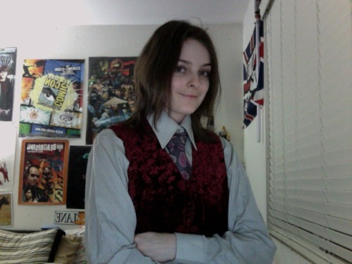 I&rsquo;ll be your lady-man for the evening. :D I couldn&rsquo;t find any of my dresses.