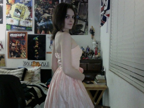 Okay bonus picture because I found my mom&rsquo;s prom dress. :&rsquo;D